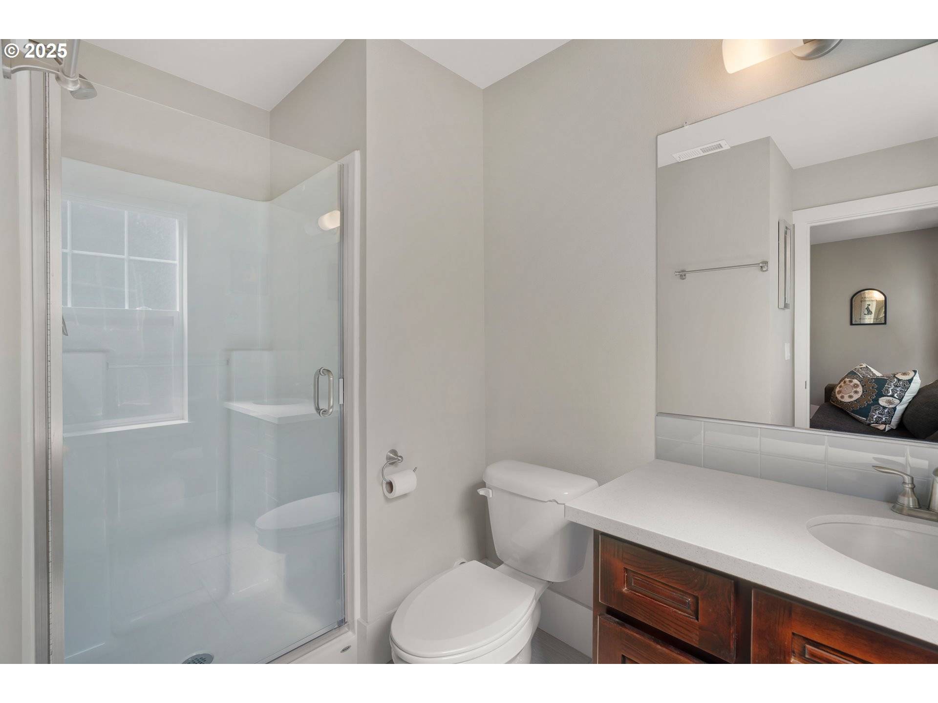 Portland, OR 97206,7570 SE DIVISION ST