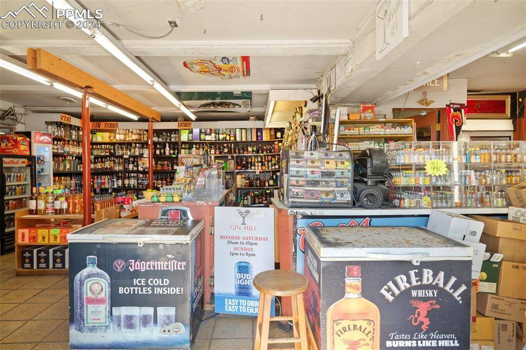 Colorado Springs, CO 80909,410 N Circle DR