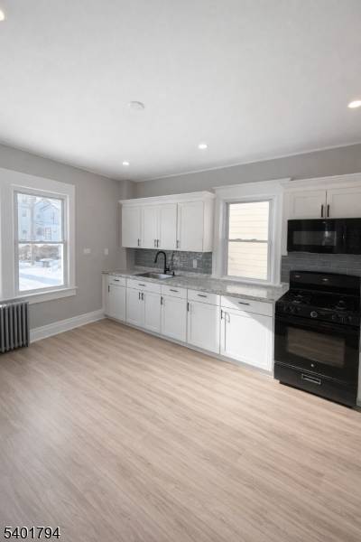 East Orange City, NJ 07018,47 Edgar St #1