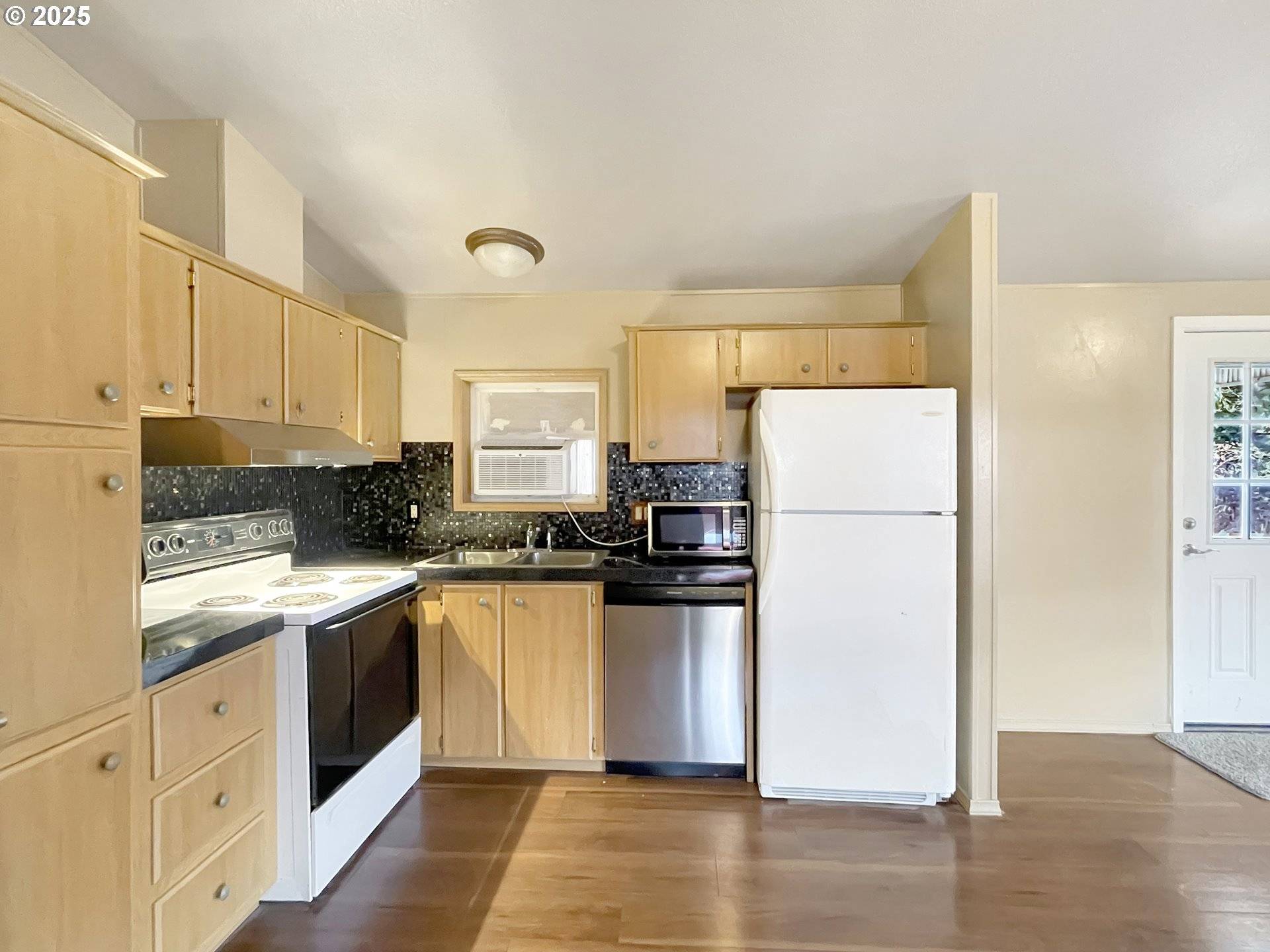 Kelso, WA 98626,1965 WESTSIDE HWY #97