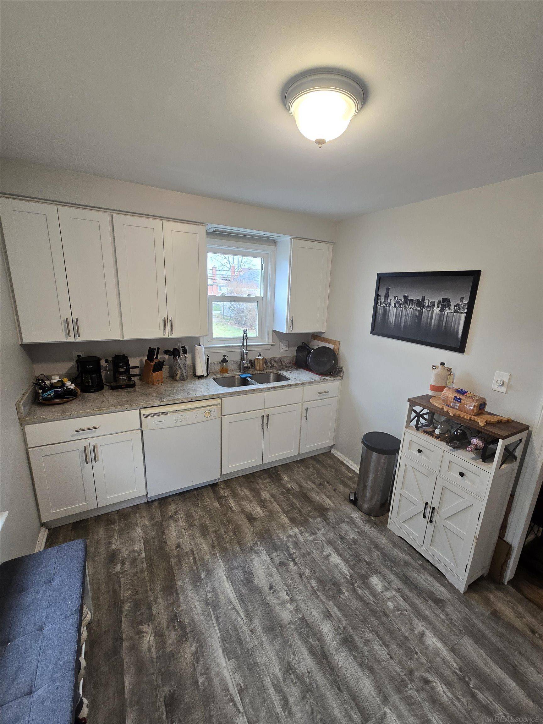 Eastpointe, MI 48021,14767 JACOB AVE