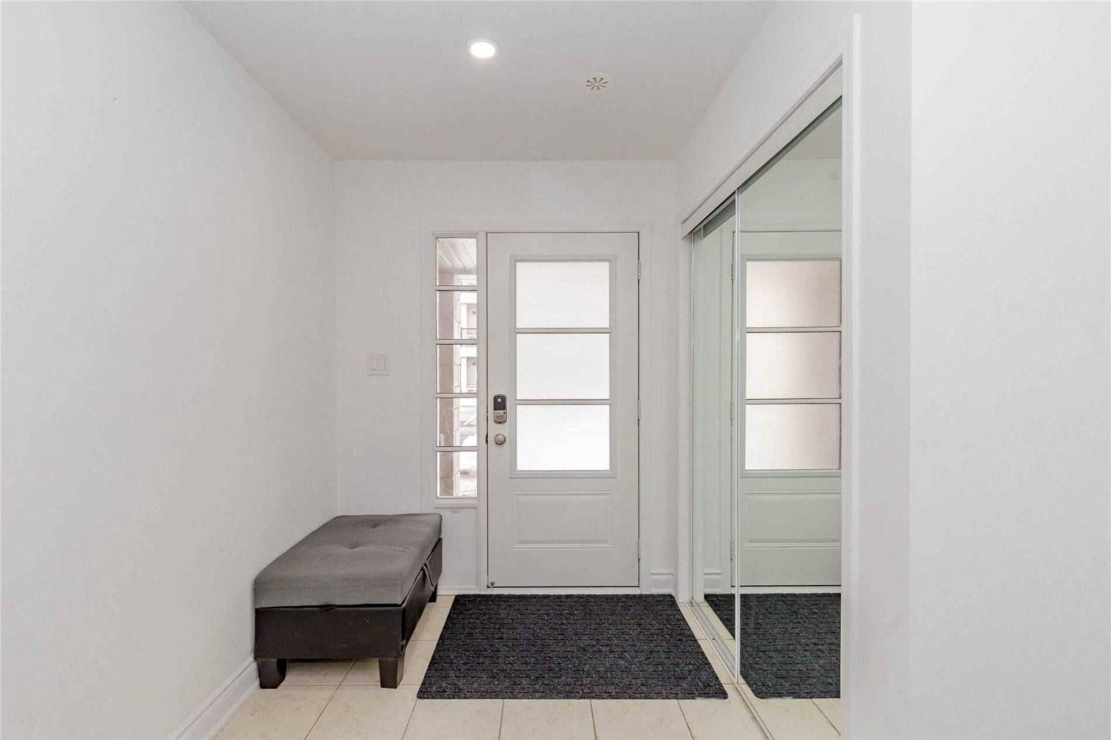 Brampton, ON L7A 3Z3,92 Baycliffe CRES #30