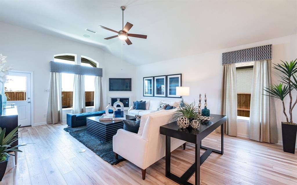 Celina, TX 75009,17204 Clover Drive