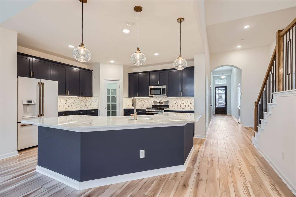 Celina, TX 75009,17204 Clover Drive