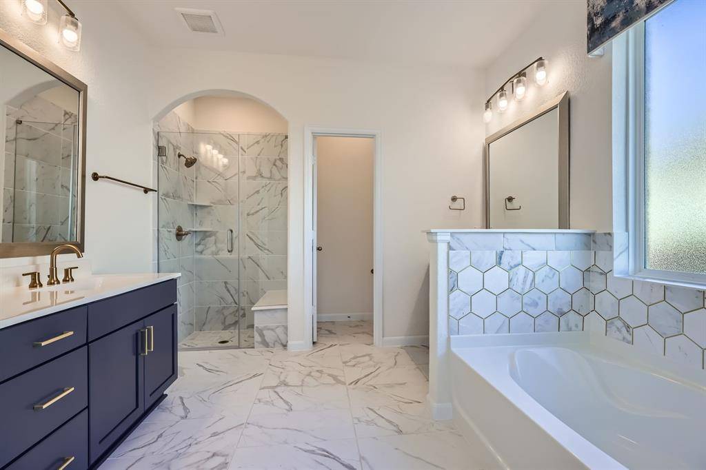 Celina, TX 75009,17204 Clover Drive