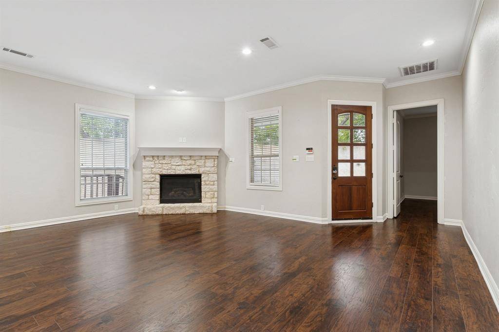 Dallas, TX 75206,5200 Longview Street