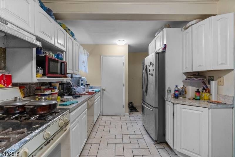 Passaic City, NJ 07055,117 10Th St