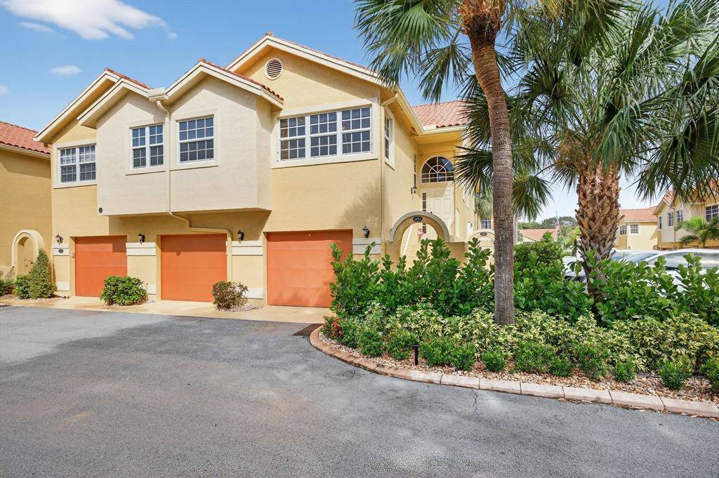 Lauderdale By The Sea, FL 33062,2121 S Ocean Blvd #603