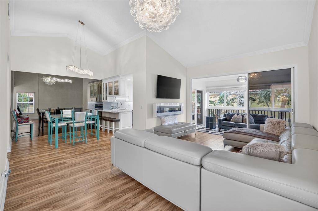 Lauderdale By The Sea, FL 33062,2121 S Ocean Blvd #603