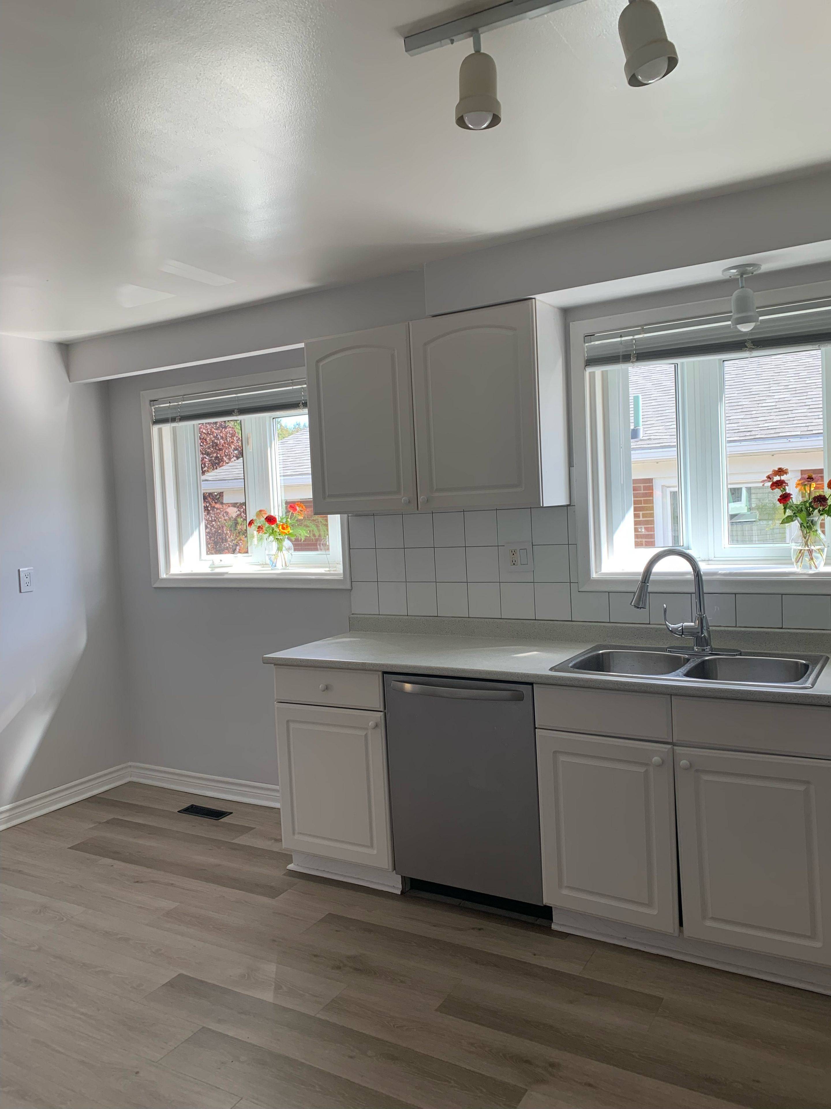 Mississauga, ON L4Y 3E8,3346 Ivernia RD #Main