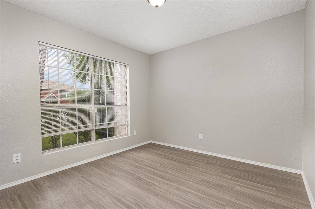 Dallas, TX 75217,912 Brae Loch Drive