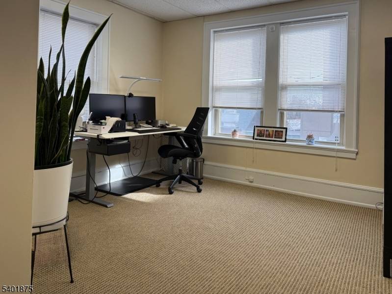 Madison Boro, NJ 07940,52 Main St