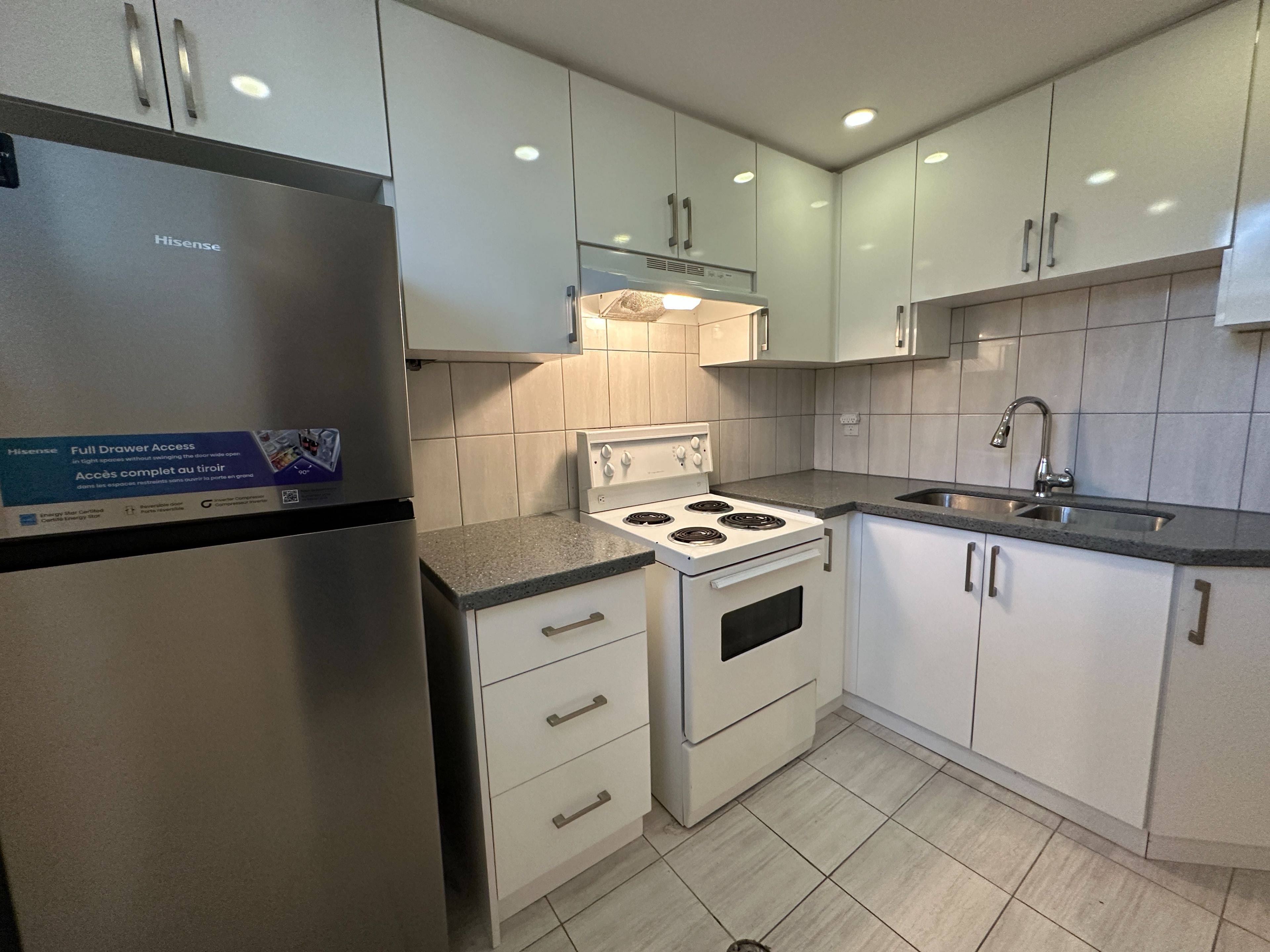 Oakville, ON L6H 2S4,1294 Forest HL #Lower