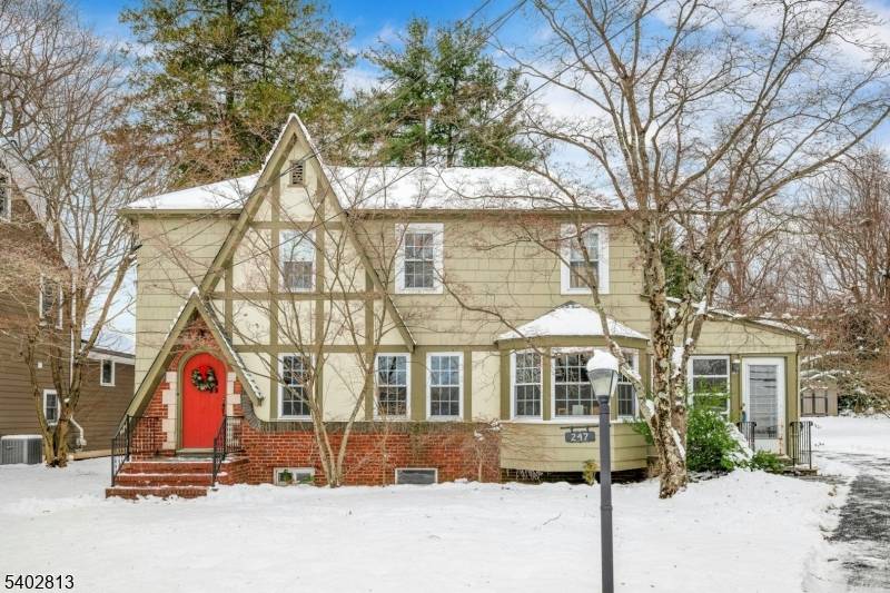 Chatham Boro, NJ 07928,247 Hillside Ave