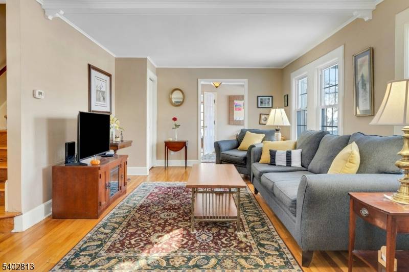 Chatham Boro, NJ 07928,247 Hillside Ave