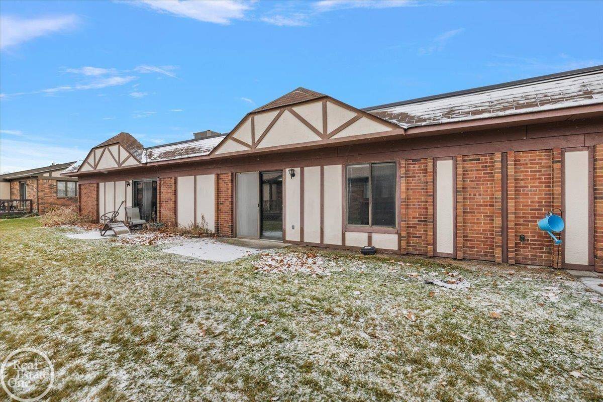 Warren, MI 48092,29900 N Grand Oaks DR