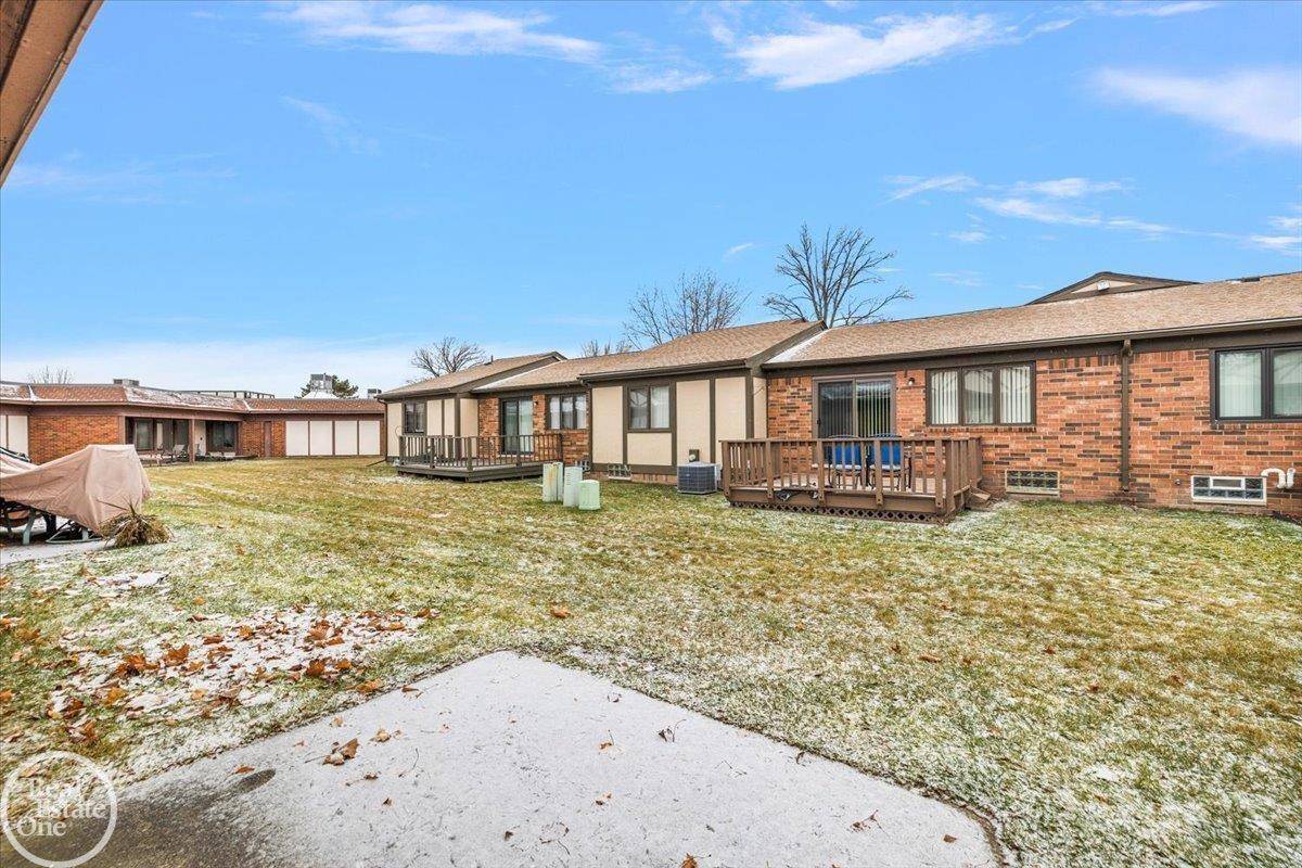 Warren, MI 48092,29900 N Grand Oaks DR