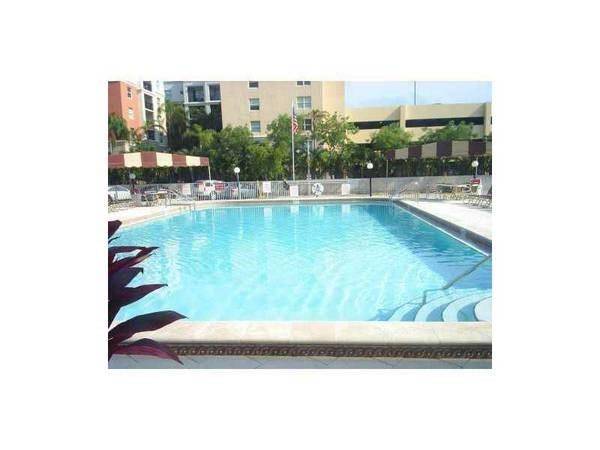 Sunny Isles Beach, FL 33160,210 172nd St #532