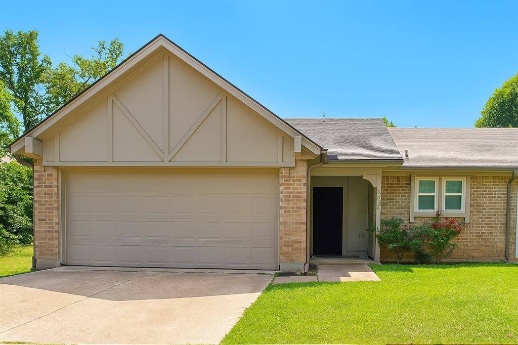 Arlington, TX 76006,2506 Oak Leaf Drive