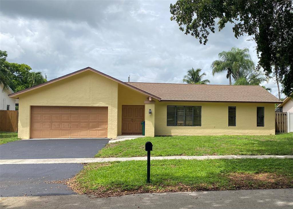 Cooper City, FL 33328,5015 SW 105th Ave