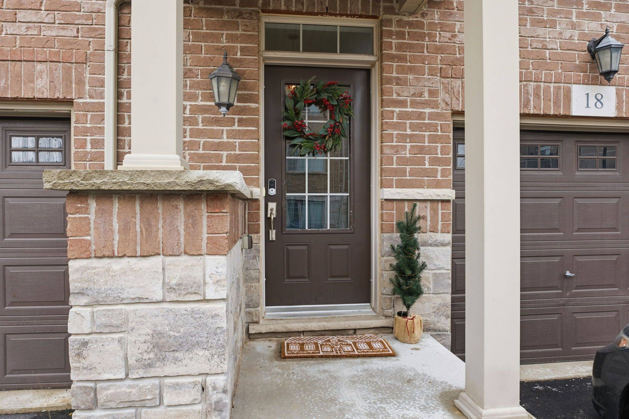 Hamilton, ON L7R 2G4,257 Parkside DR #17