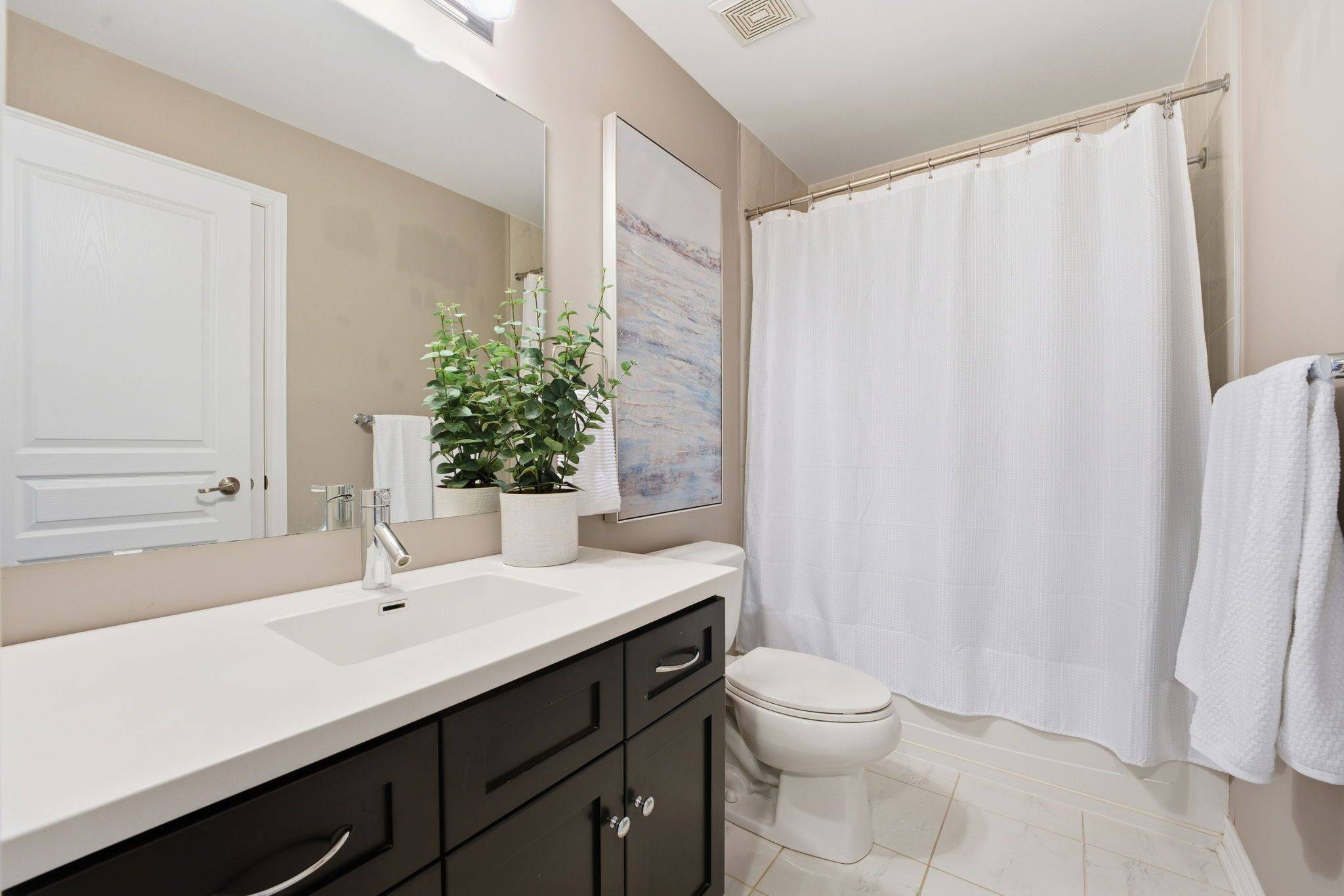 Hamilton, ON L7R 2G4,257 Parkside DR #17