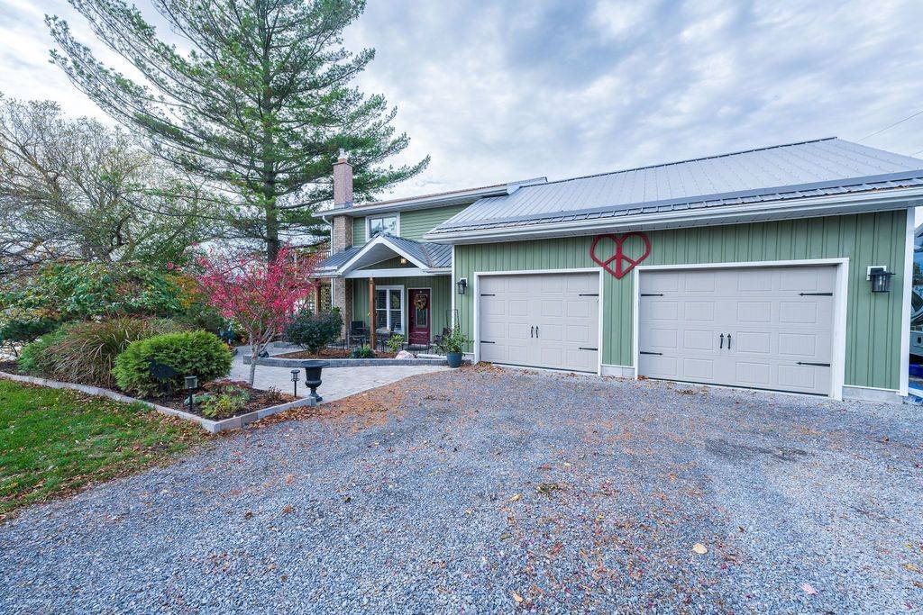 Kingston, ON K7L 4V3,772 Stephentown LN