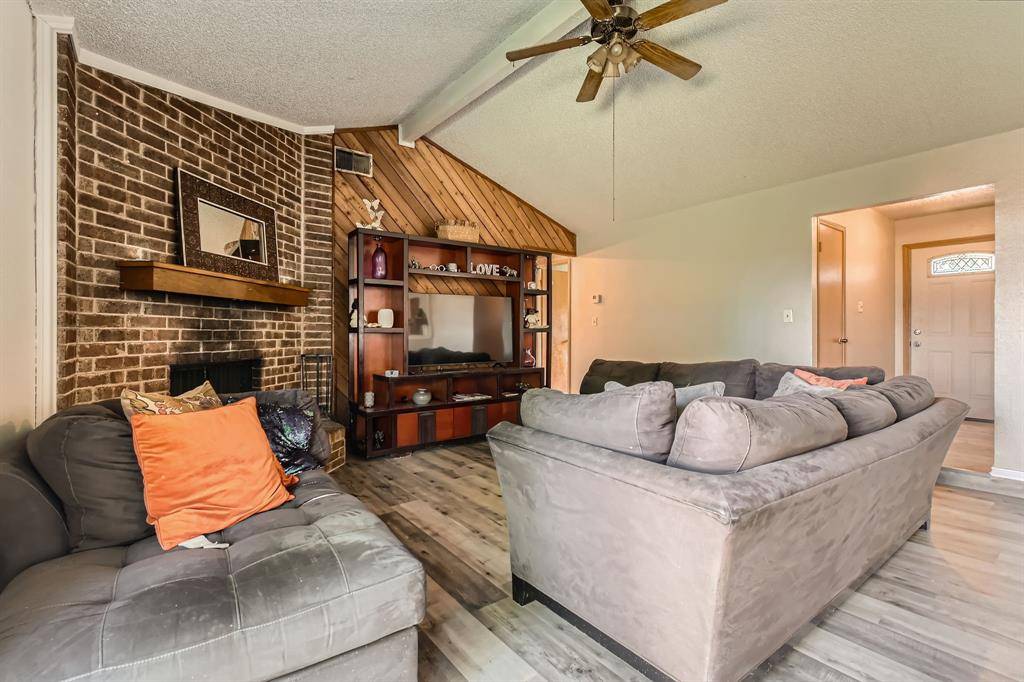 Arlington, TX 76016,3719 French Wood Drive