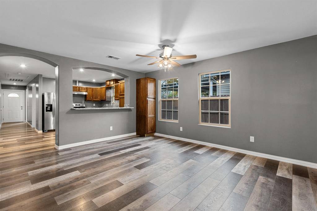 Bowie, TX 76230,506 Orchard Street