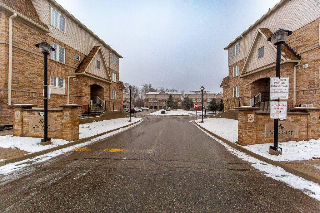 Toronto E11, ON M1B 6C6,200 McLevin AVE #34