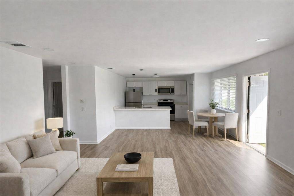 West Palm Beach, FL 33407,902 E Tiffany Dr #1