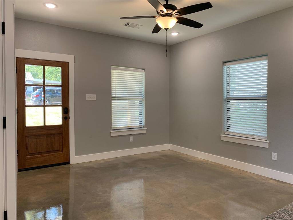 Denison, TX 75021,727 E Gandy Street