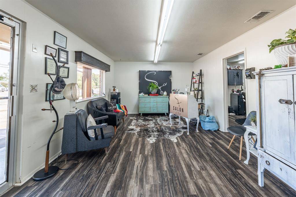 Stephenville, TX 76401,658 E Washington Street