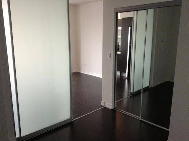 Toronto C01, ON M5B 0A5,386 Yonge ST #1811