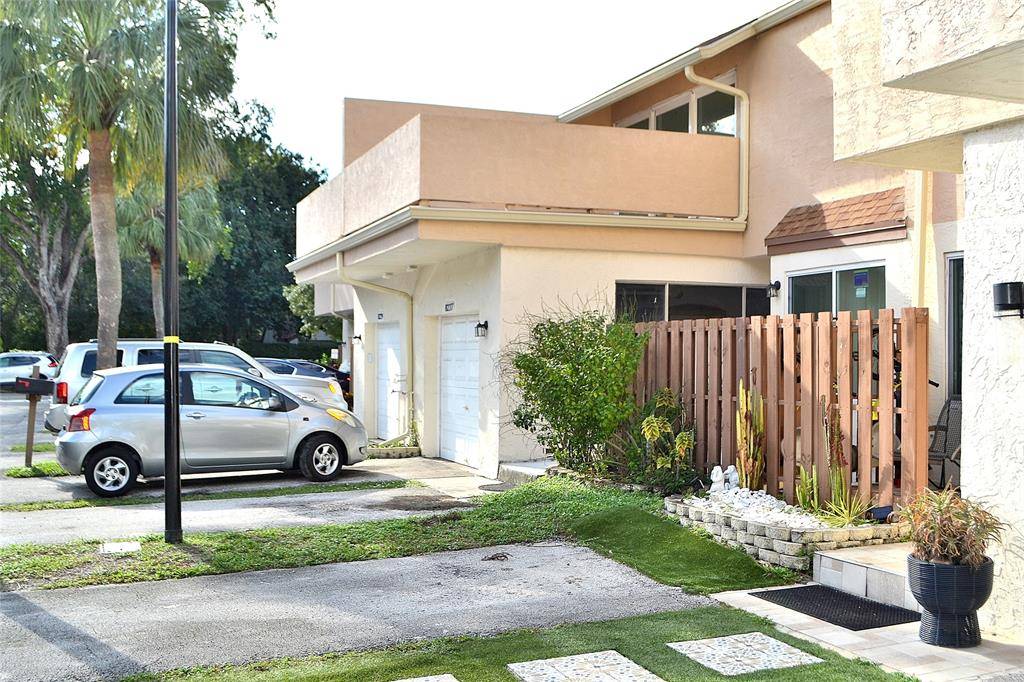 Plantation, FL 33324,8237 NW 8th Ct #4