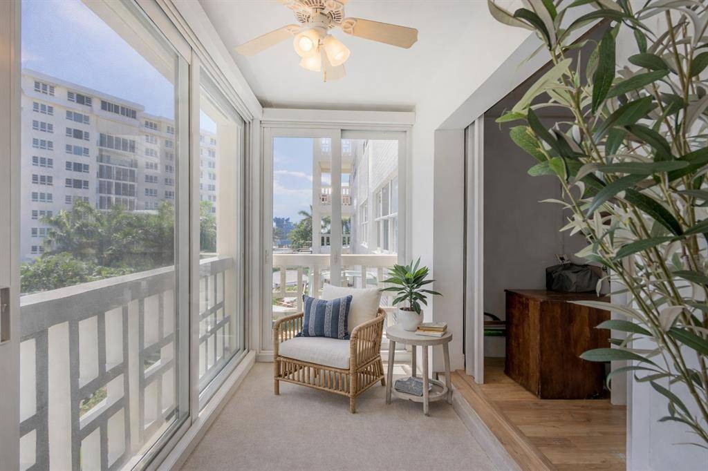 Delray Beach, FL 33483,1000 Lowry Street #4G