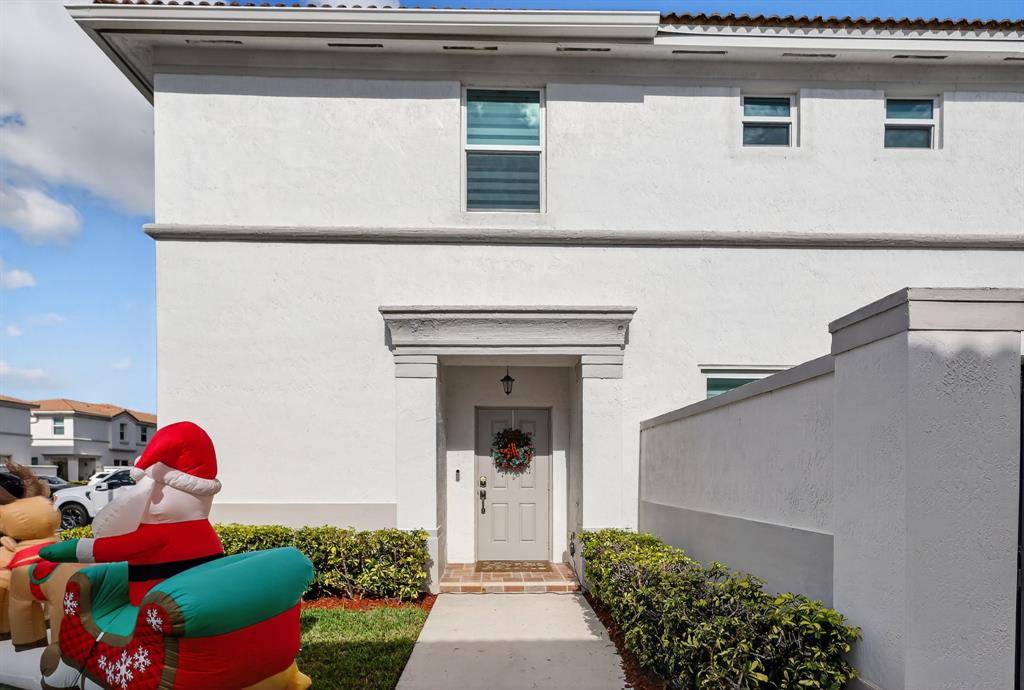 Hollywood, FL 33027,4197 SW 157th Ave #164