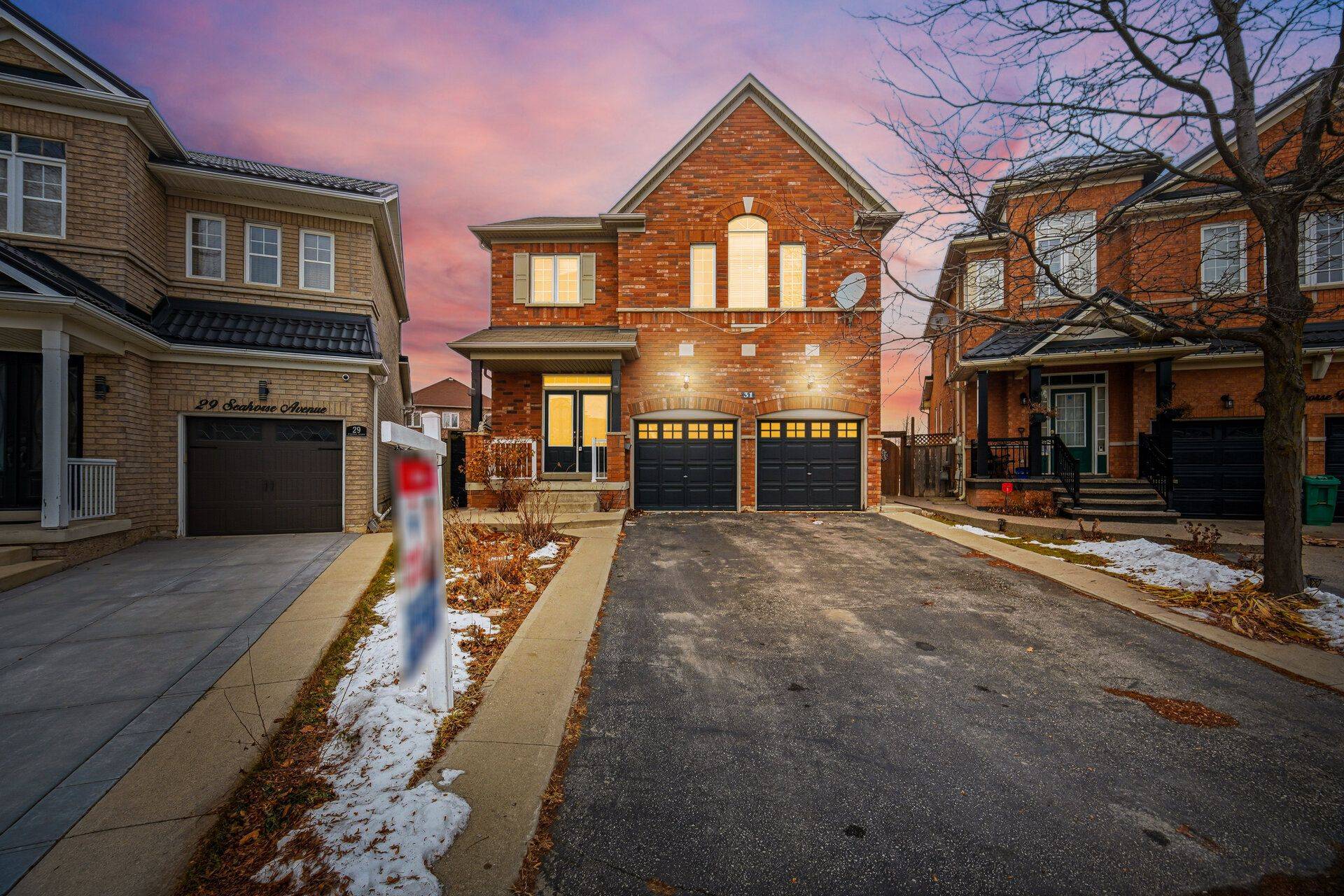 Brampton, ON L6V 4N7,31 Seahorse AVE