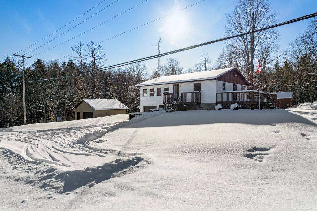 Frontenac, ON K0H 2M0,7295 Road 506 RD