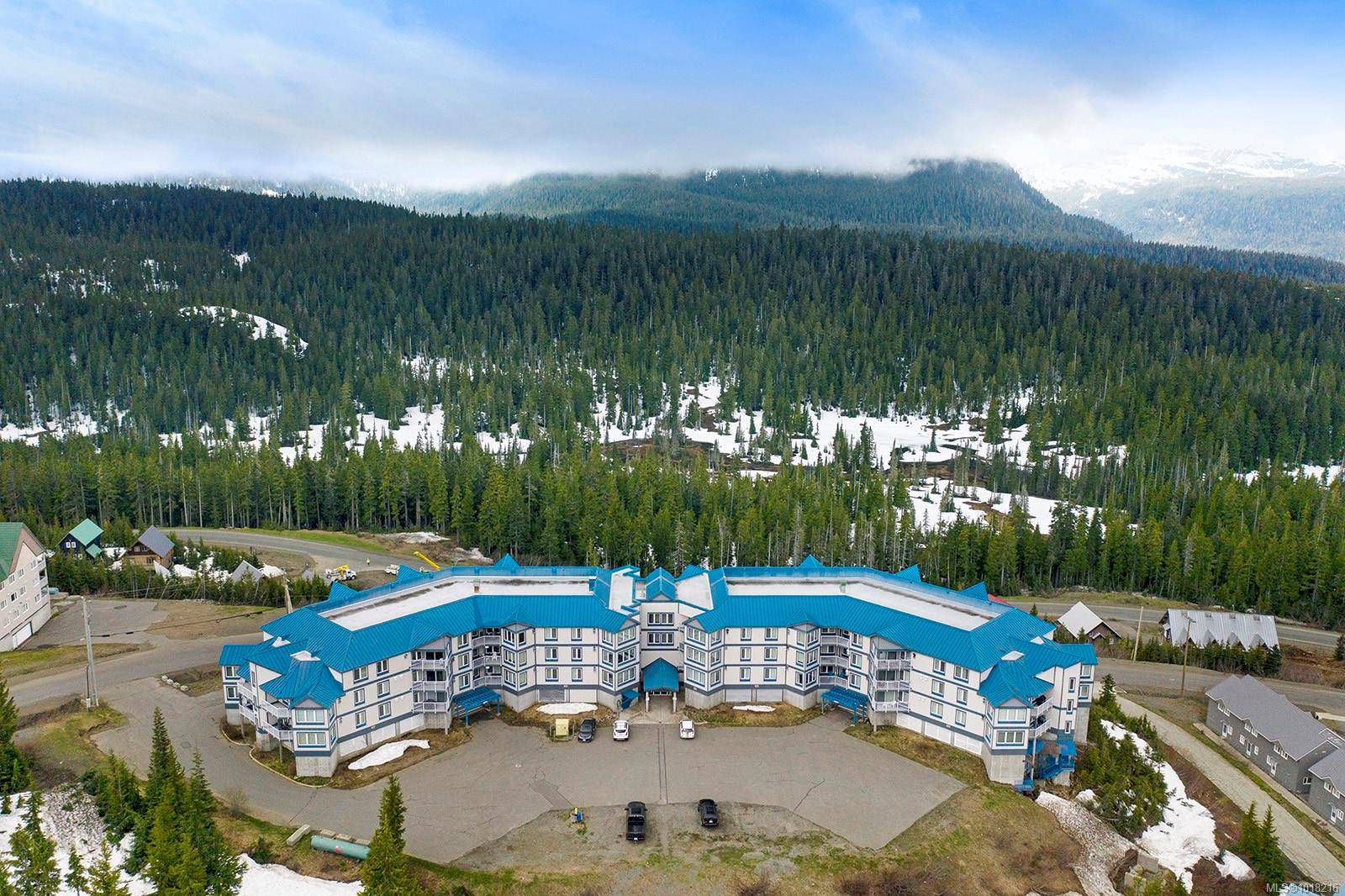 Courtenay, BC V0P 1N0,1320 Henry Rd #212