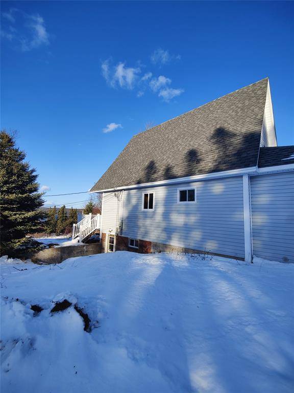 Glovertown, NL A0G 2L0,116B Riverside East Street