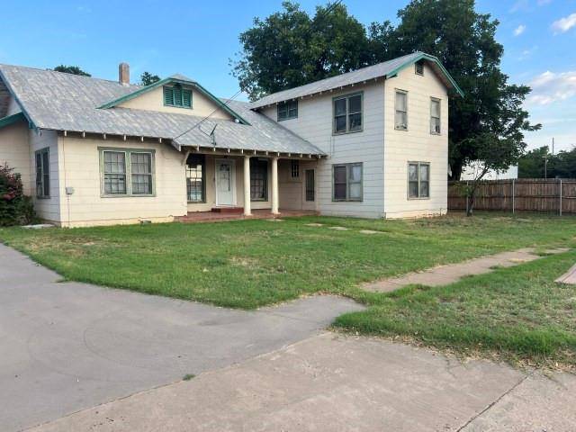 Vernon, TX 76384,1828 Houston Street