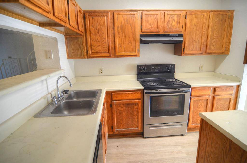 Dallas, TX 75217,10500 Lake June Road #B07