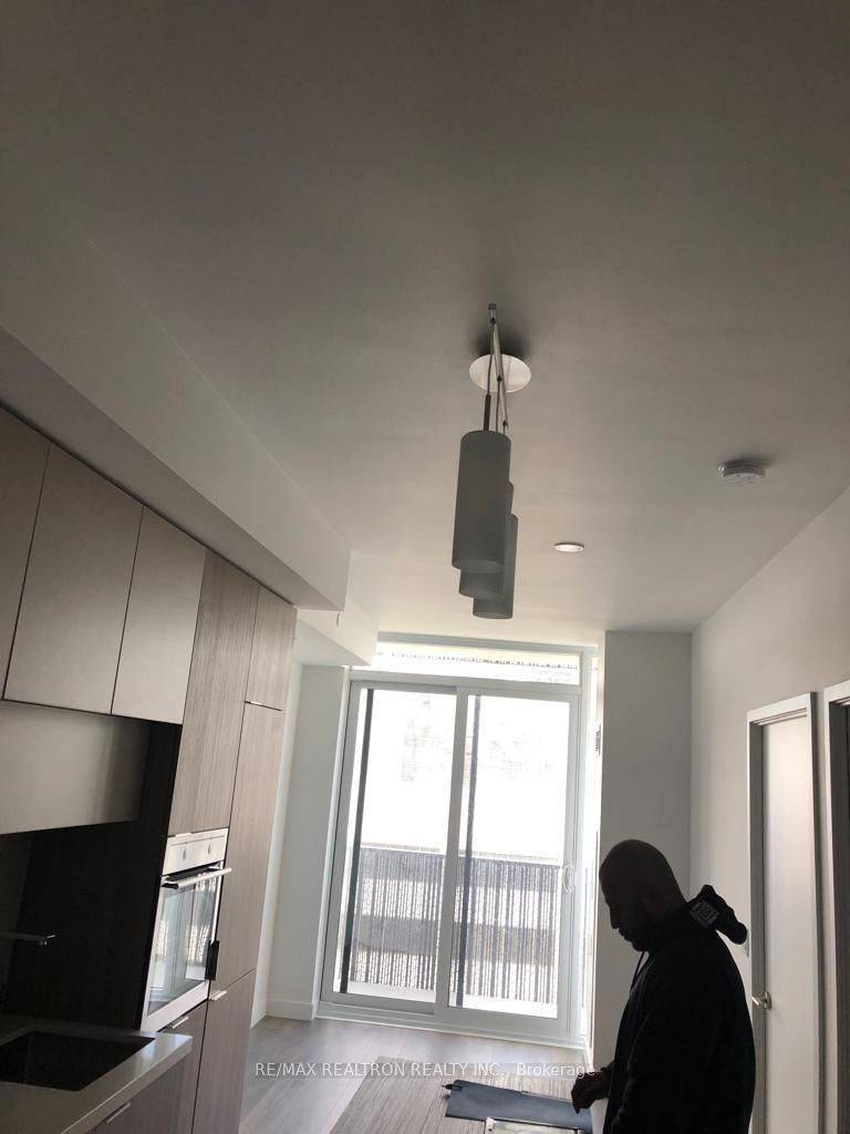 Toronto C10, ON M4P 1A6,8 Eglinton AVE E #3503