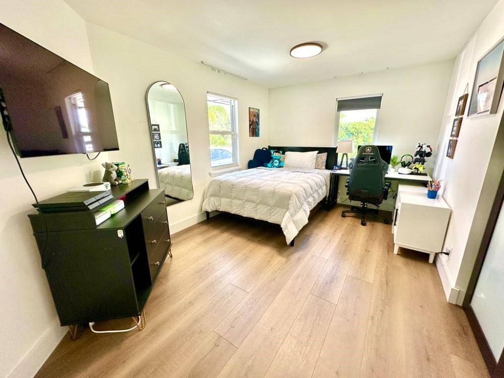 West Palm Beach, FL 33401,2135 Dock Street