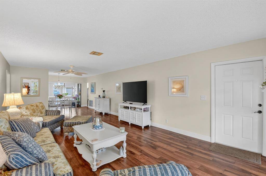 Boynton Beach, FL 33436,4725 Greentree Cir #A