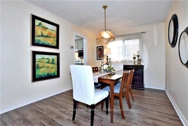 Aurora, ON L4G 5B8,51 Falan Heights CRES