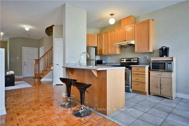 Brampton, ON L6V 4N7,39 Seahorse AVE