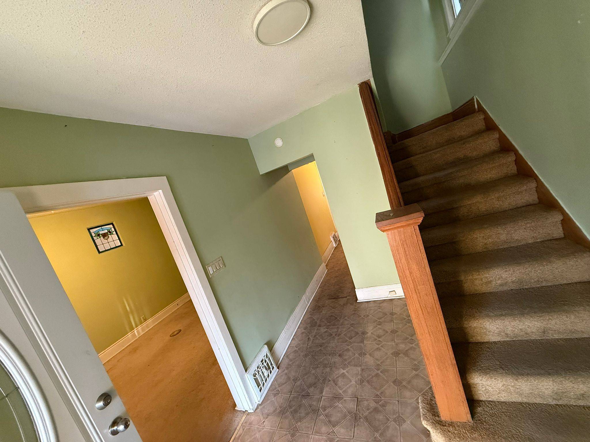 Hamilton, ON L8L 5P3,10 St Matthews AVE