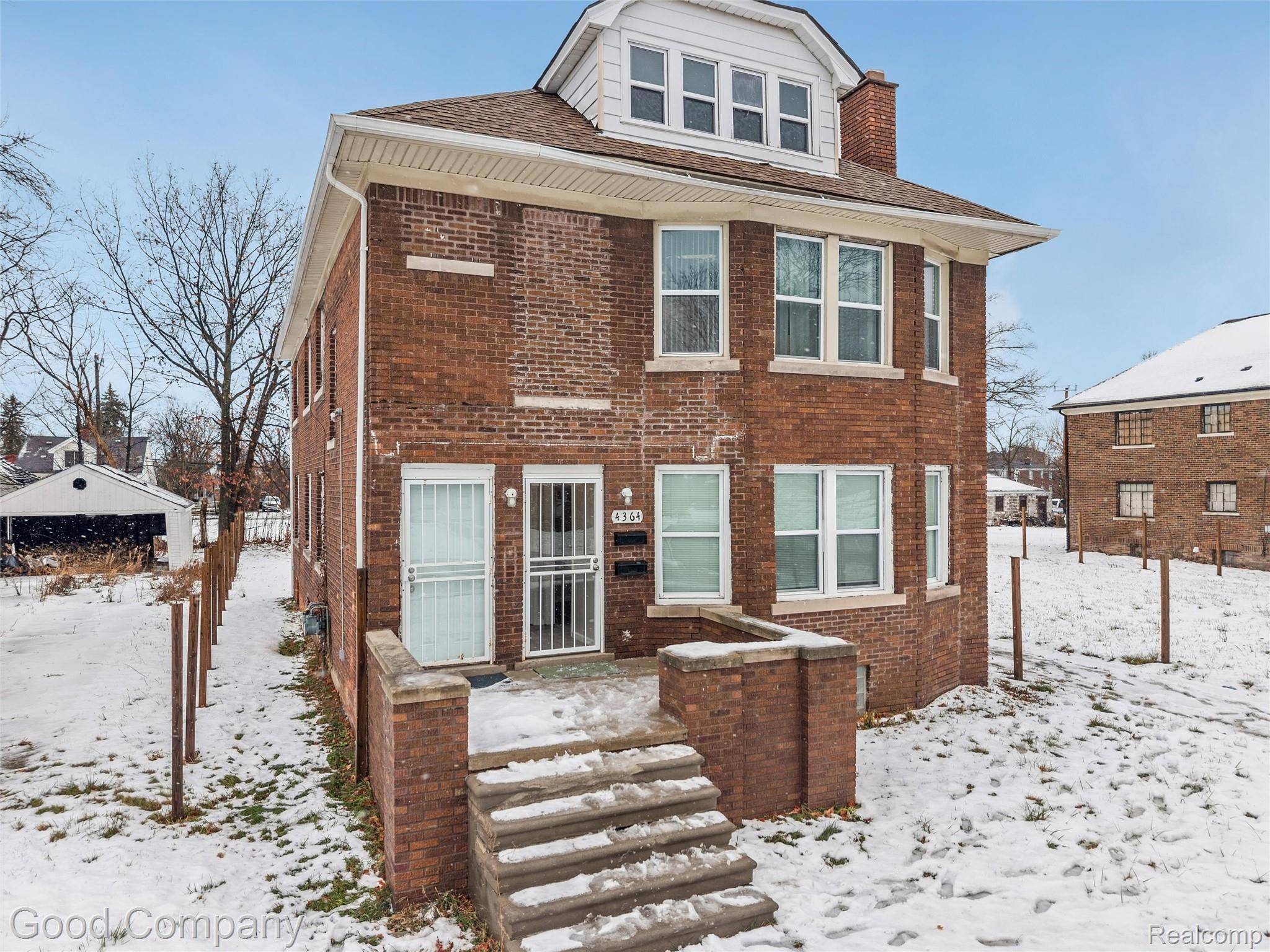 Detroit, MI 48215,4364 Lakewood ST